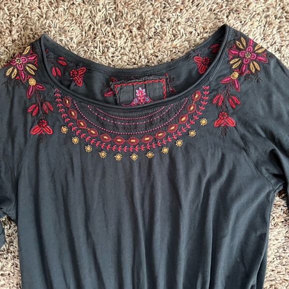Johnny Was embroidered tunic dress in size Small. With pockets. 3/4 sleeve - Picture 2 of 5